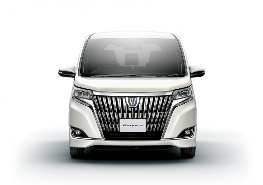  Toyota Esquire Hybrid 2017 года  (фото 10 из 13)